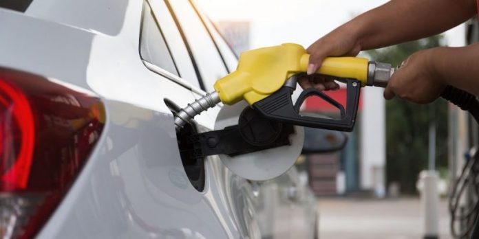 Fuel Shortages - පිරවුම්හල් වල ඉන්ධන නොමැති හේතුව මෙන්න