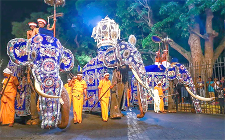 ඇසළ පෙරහර මංගල්‍යය